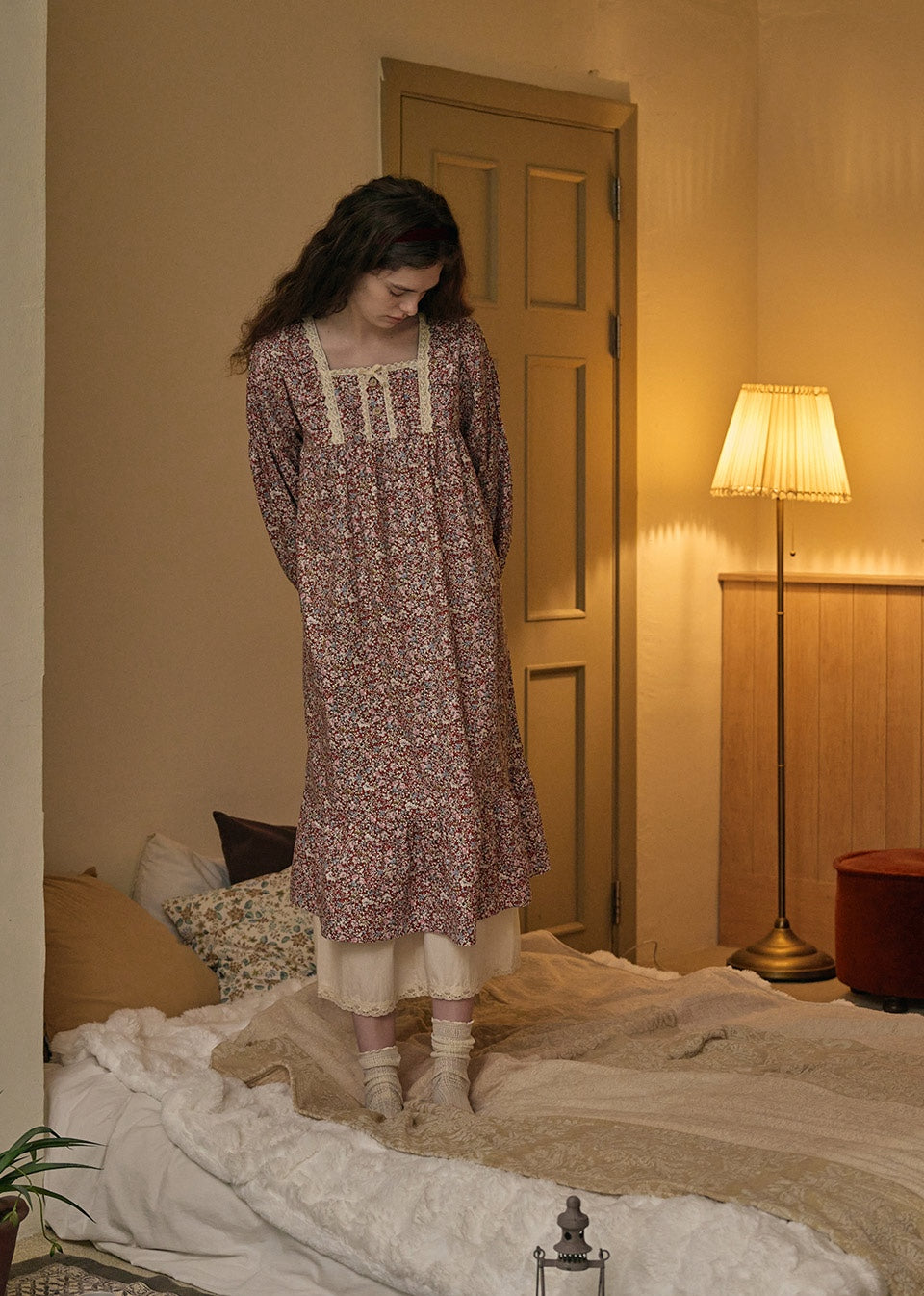 [ULLALA] Henné Long Sleeve Nightdress Red