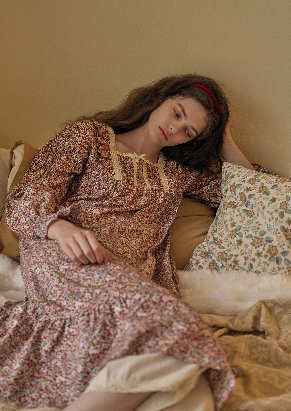 [ULLALA] Henné Long Sleeve Nightdress Red